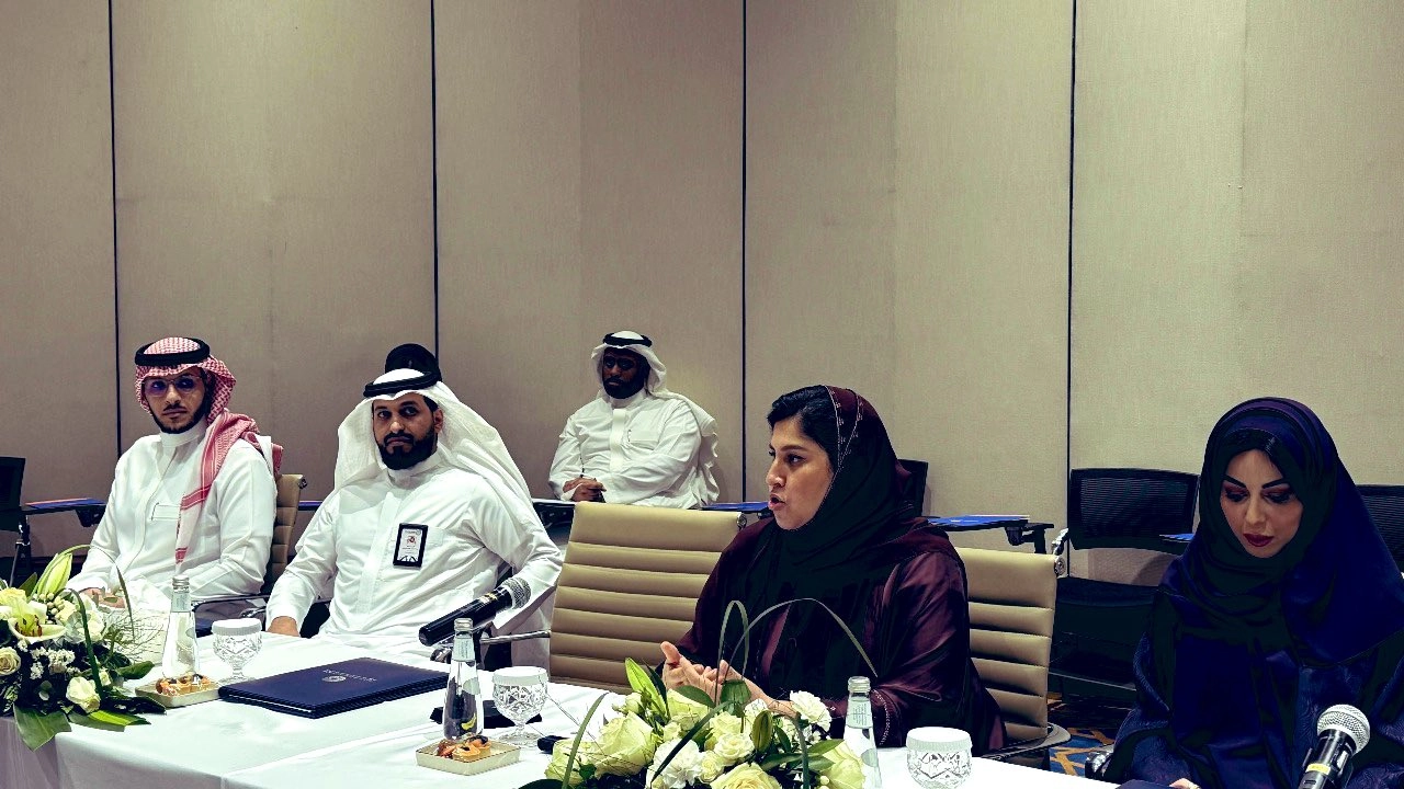 ملتقى الطاولة المستديرة 2025